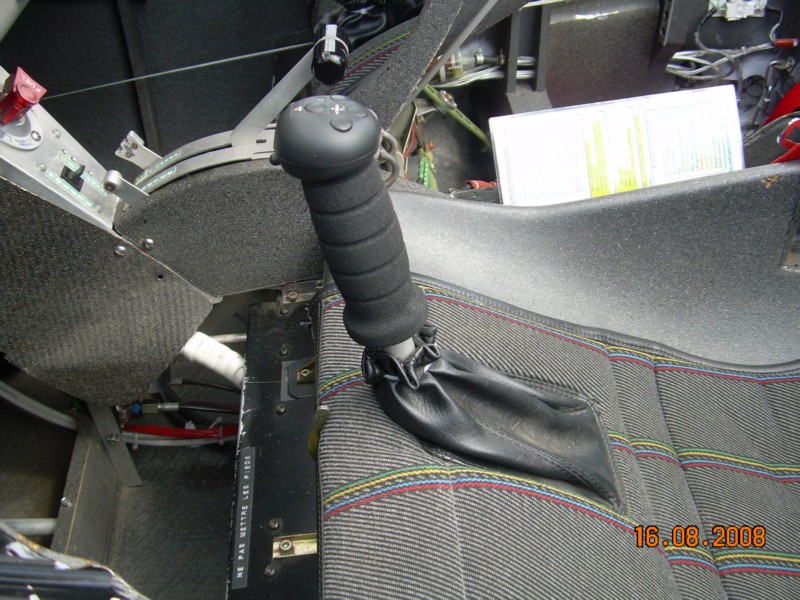Cockpit MCR-4S (3)